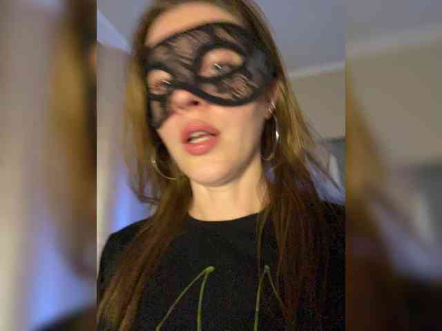 SheisArt webcam