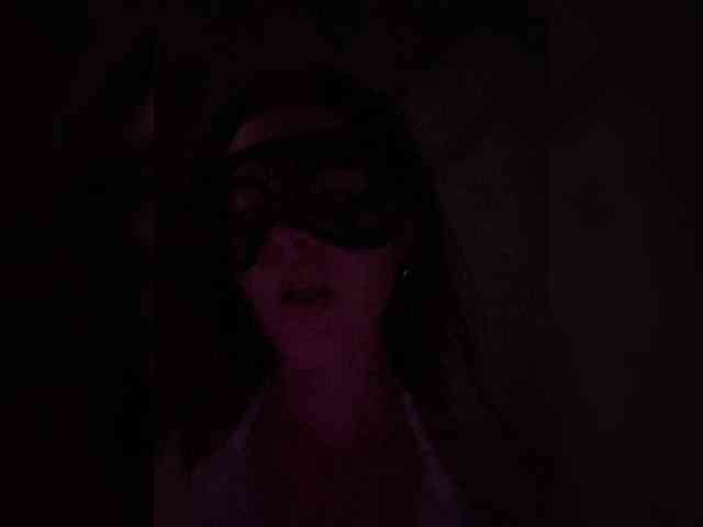 SheisArt webcam