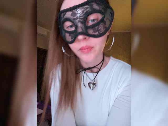 SheisArt webcam