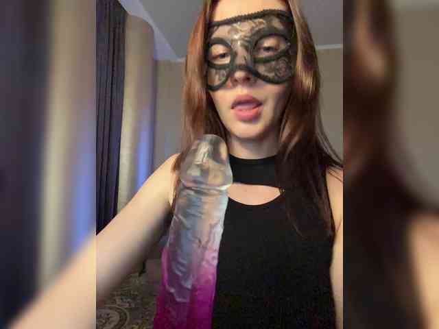 SheisArt webcam