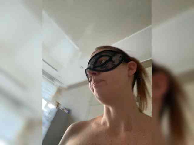 SheisArt webcam