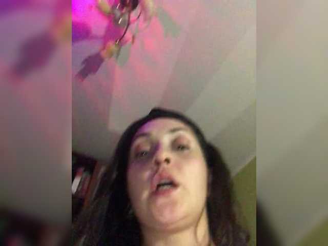 Sarmiya's BongaCams show and profile