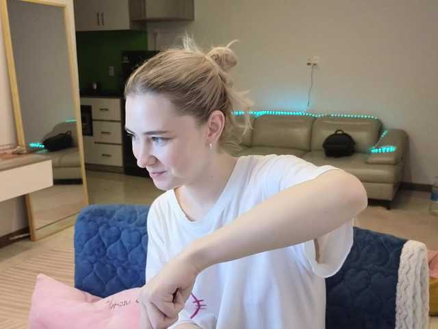 KUQOSA live cam on BongaCams