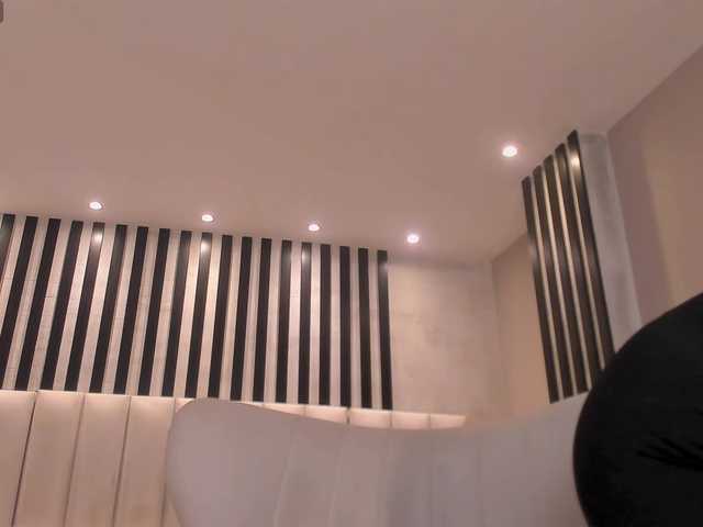 AmbarJames live cam on BongaCams