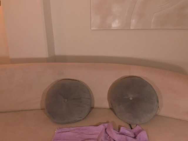 AmbarJames live cam on BongaCams