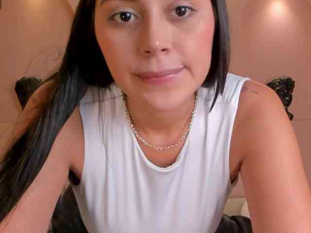 AmbarJames webcam