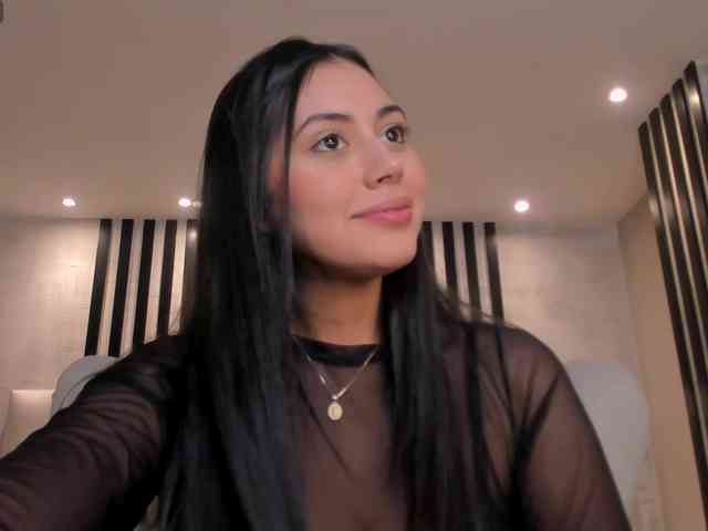 AmbarJames webcam