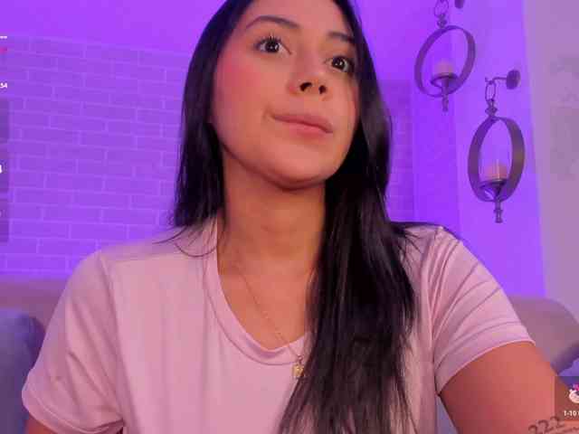 AmbarJames webcam