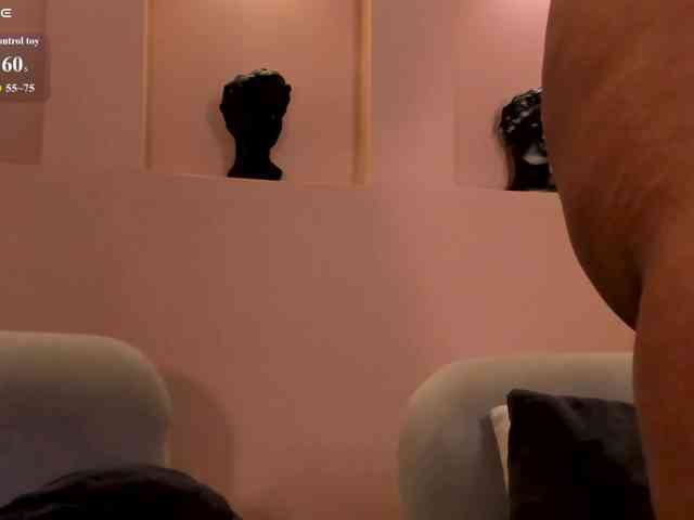 AmbarJames webcam