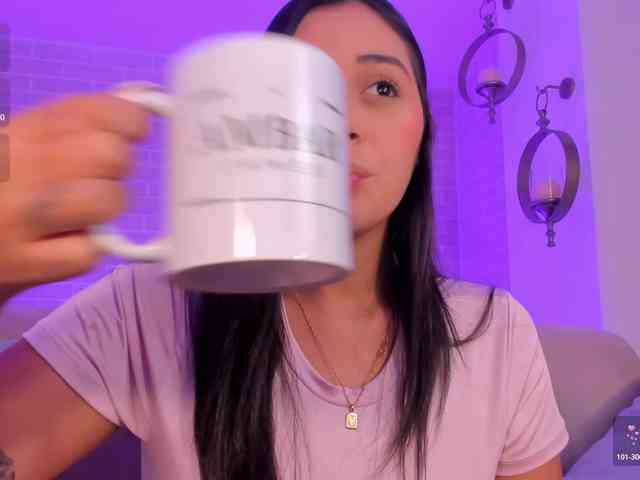 AmbarJames webcam