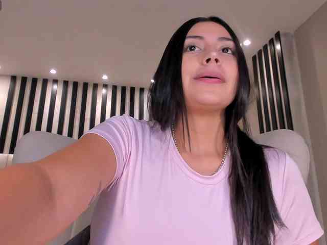 AmbarJames webcam