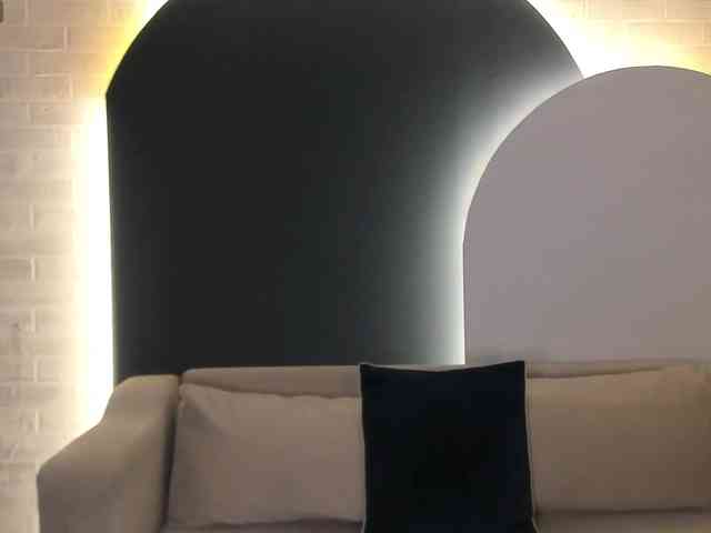 AmbarJames webcam