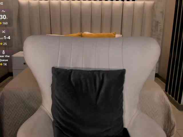 AmbarJames webcam