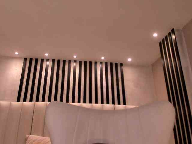 AmbarJames webcam