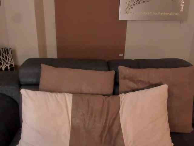 AmbarJames webcam