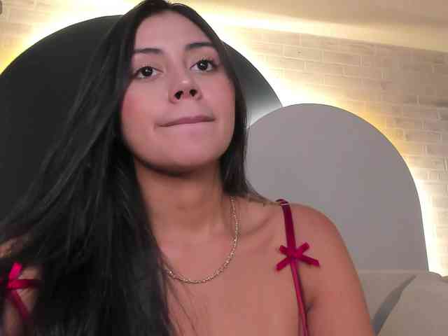 AmbarJames webcam