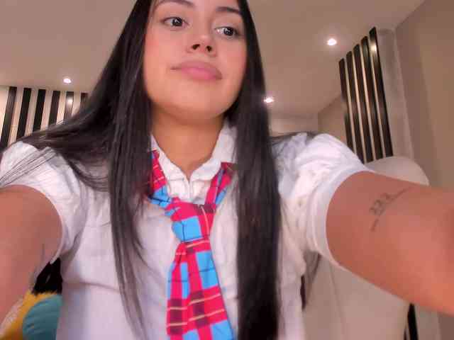 AmbarJames webcam