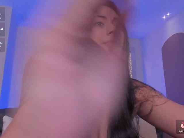 AmbarJames webcam