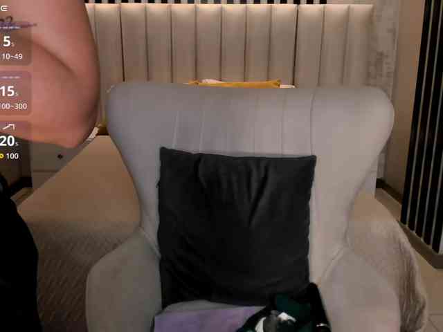 AmbarJames webcam