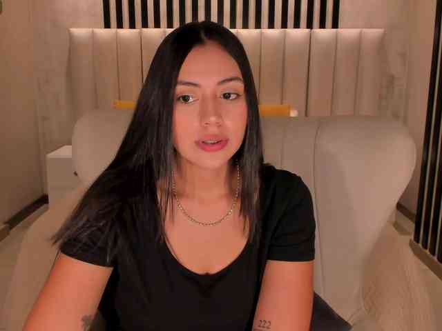 AmbarJames webcam