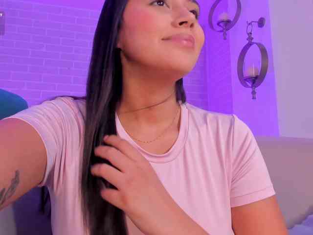 AmbarJames webcam