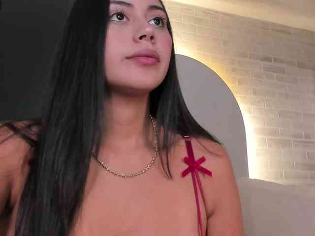 AmbarJames webcam