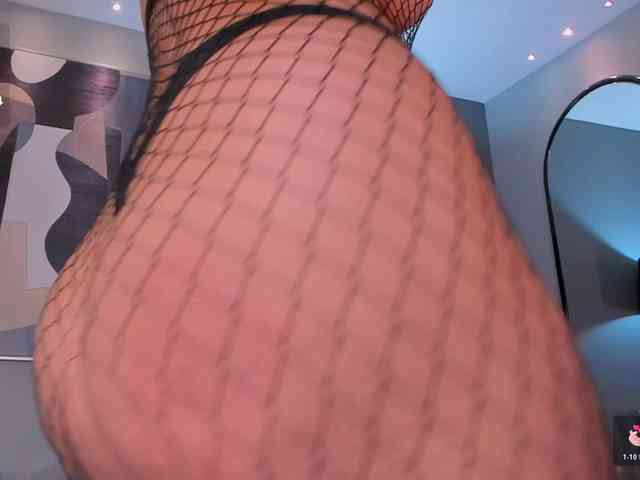 AmbarJames webcam