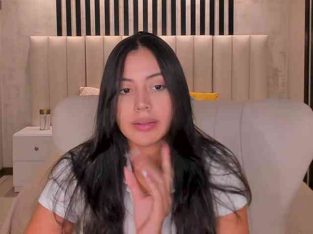 AmbarJames webcam