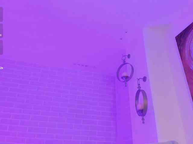 AmbarJames webcam