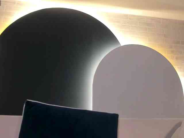 AmbarJames webcam