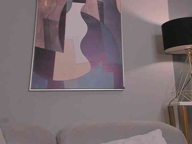 AmbarJames webcam