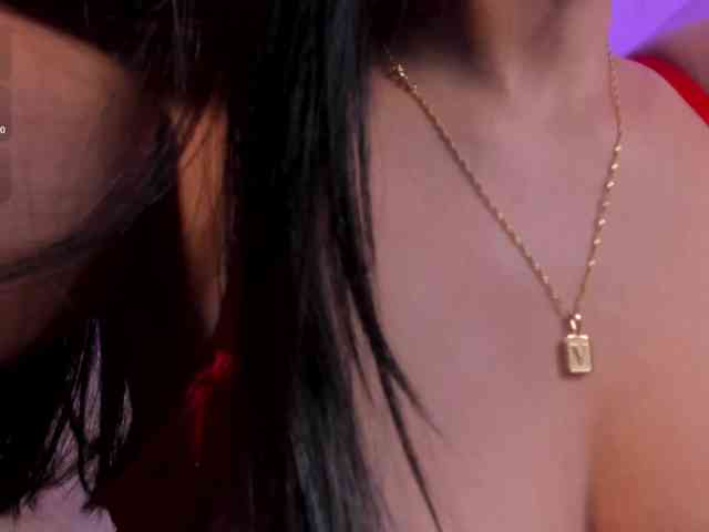AmbarJames webcam