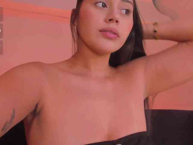 AmbarJames webcam