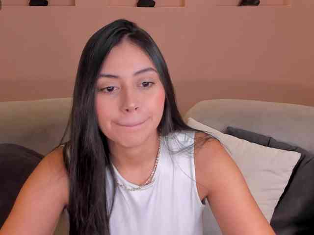 AmbarJames webcam