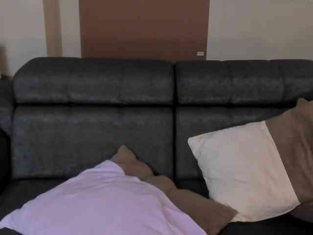 AmbarJames webcam