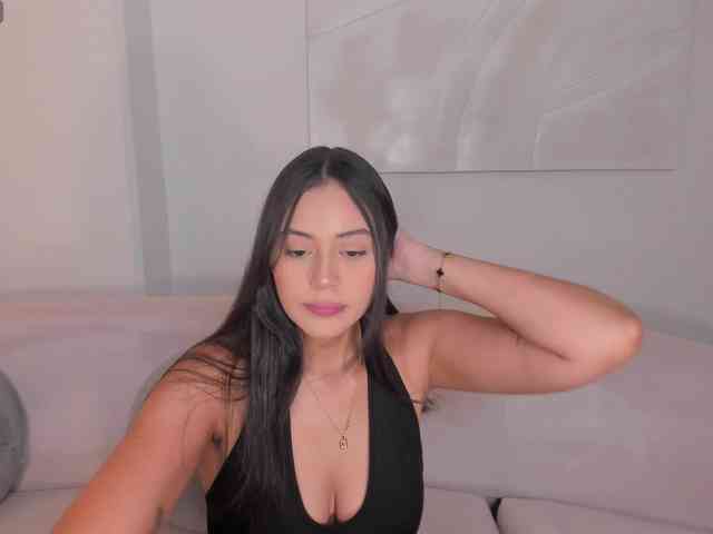 AmbarJames webcam