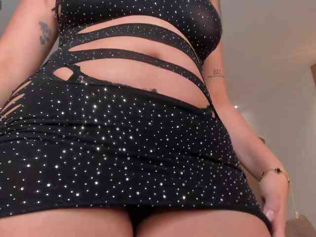 AmbarJames webcam