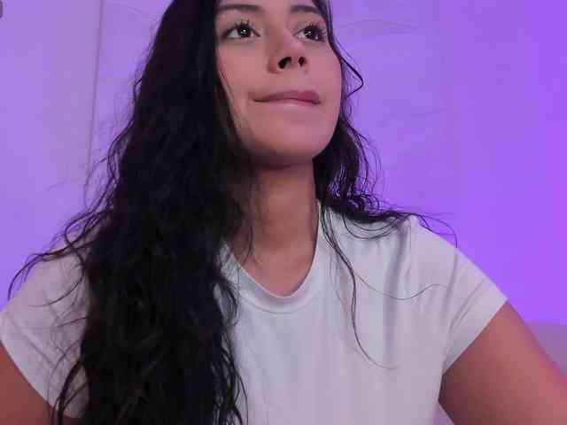 AmbarJames Live Webcam on BongaCams
