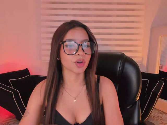 SophieHouston live cam on BongaCams