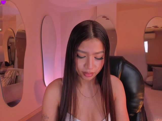 sophiehouston live show
