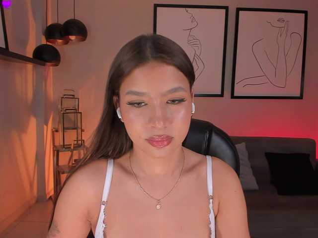 SophieHouston live cam on BongaCams