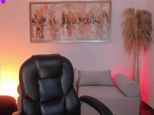 SophieHouston live cam on BongaCams
