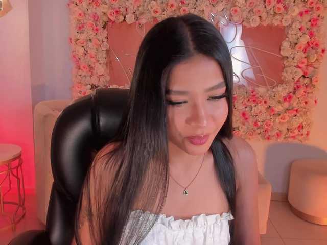 sophiehouston online