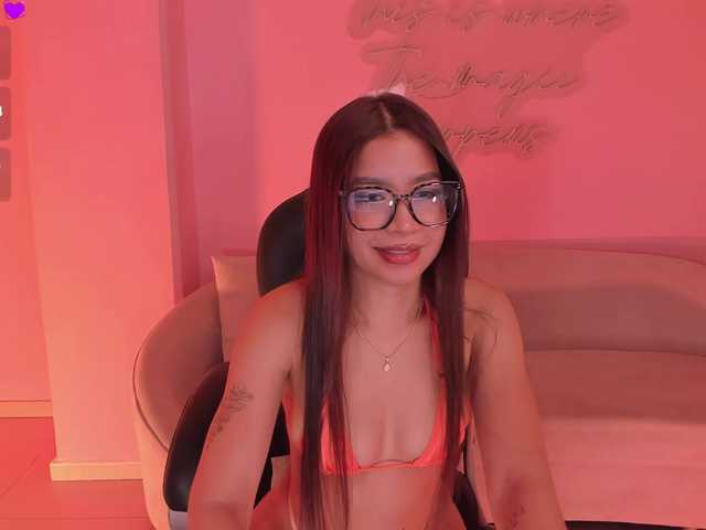SophieHouston live cam on BongaCams