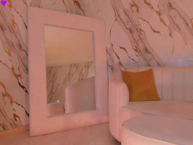 SophieHouston live cam on BongaCams