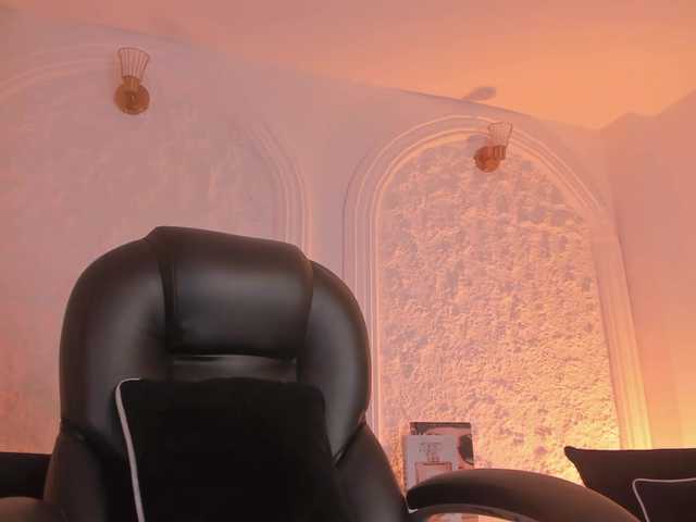 SophieHouston live cam on BongaCams