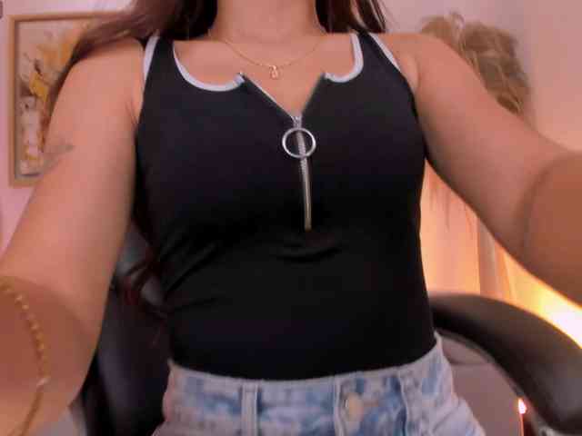 SophieHouston webcam