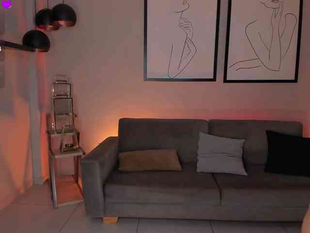 SophieHouston webcam