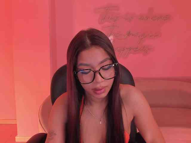 SophieHouston webcam