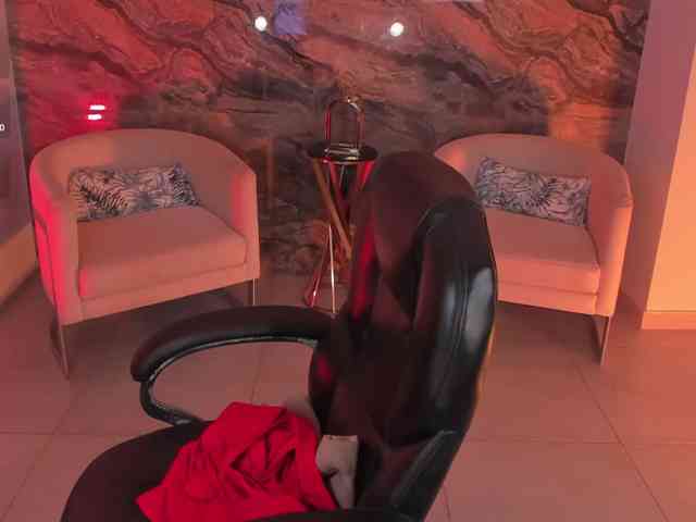 SophieHouston webcam